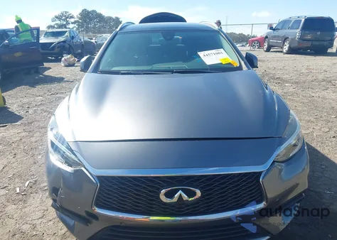 2017 Infiniti Qx30 Premium z USA, uszkodzony, nr VIN SJKCH5CP1HA028551